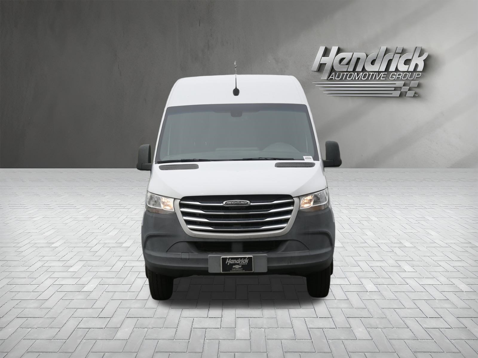 Used 2019 Freightliner Sprinter 3500 image 3