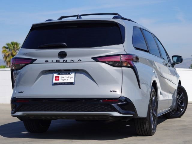 Certified 2026 Toyota Sienna XSE image 5