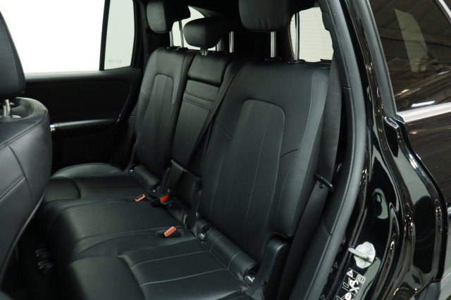 Used 2022 Mercedes-Benz GLB 250 w/ Premium Package image 29