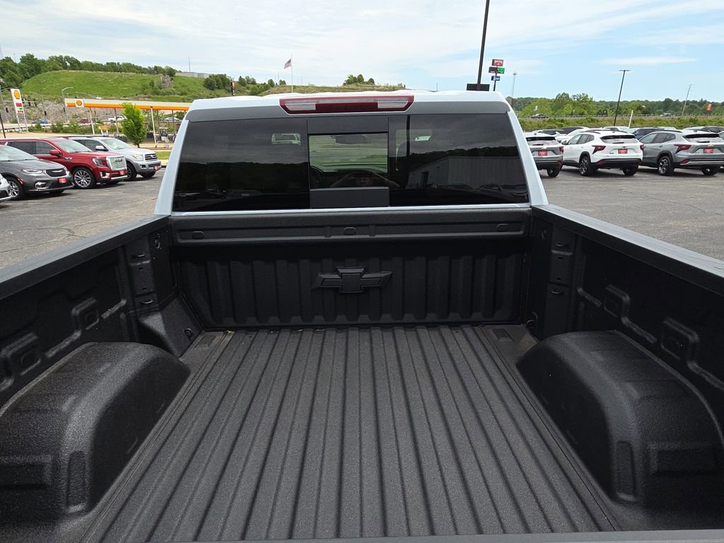 New 2026 Chevrolet Silverado 1500 LTZ w/ Z71 Off-Road Package AWD/4WD image 8