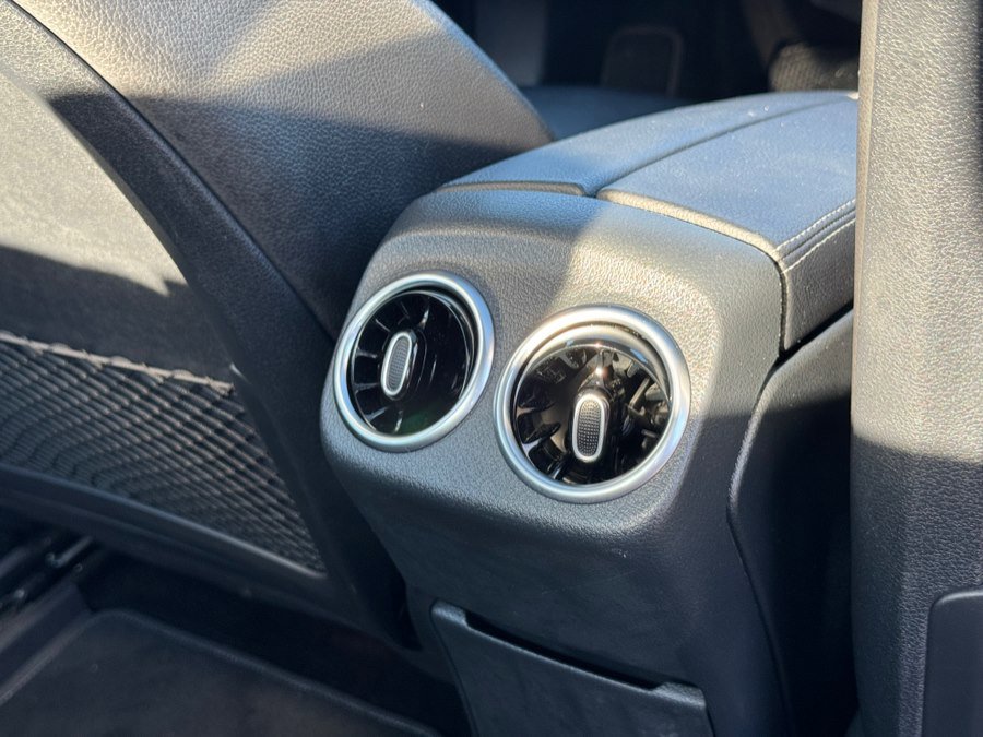 Used 2019 Mercedes-Benz A 220 4MATIC image 36