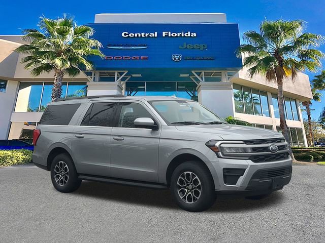 Used 2024 Ford Expedition Max XLT image 2