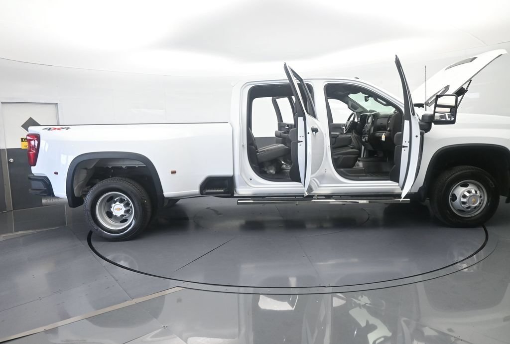 Used 2026 Chevrolet Silverado 3500 W/T AWD/4WD image 69