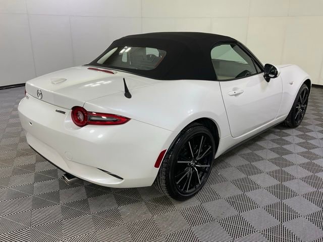Used 2025 MAZDA MX-5 Miata Grand Touring w/ Weather Package image 14