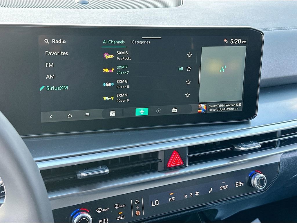 Used 2025 Kia Sorento S w/ Panoramic Sunroof Package image 15