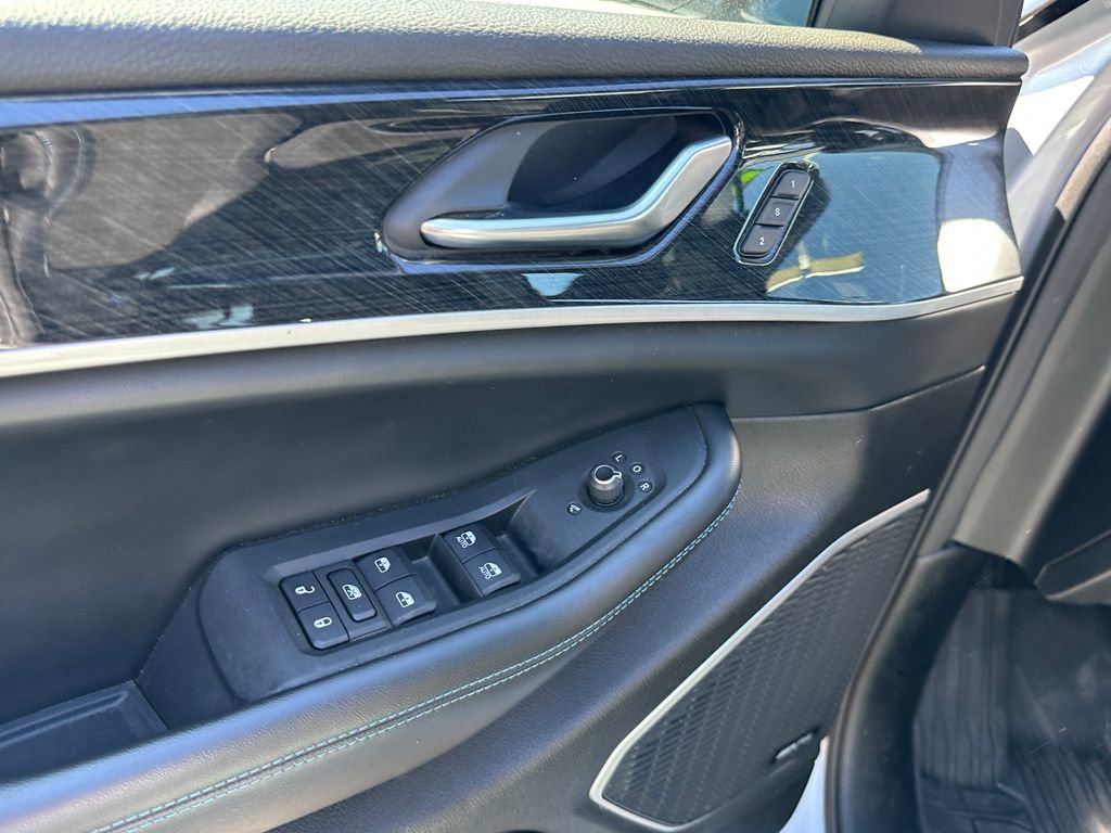 Certified 2022 Jeep Grand Cherokee Trailhawk image 23