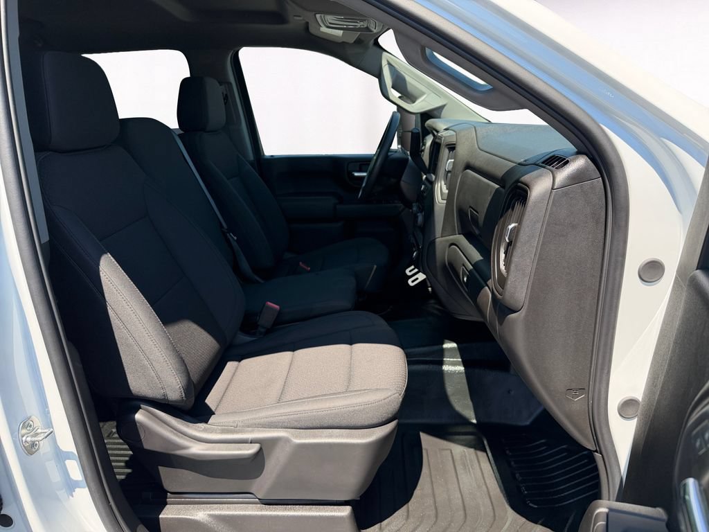 Used 2025 Chevrolet Silverado 3500 W/T AWD/4WD image 15