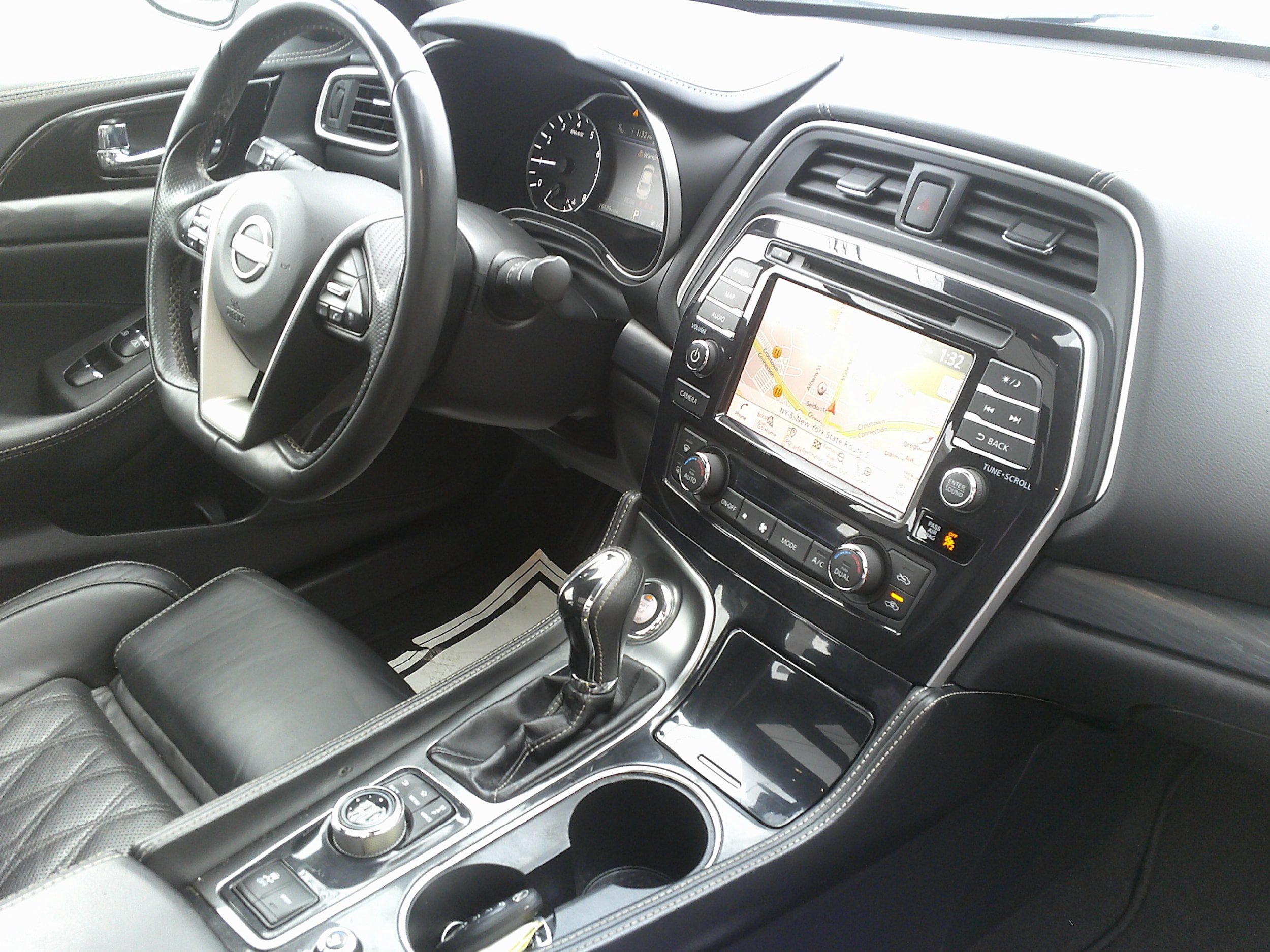 Used 2023 Nissan Maxima Platinum w/ Sport Mat Group FWD image 28