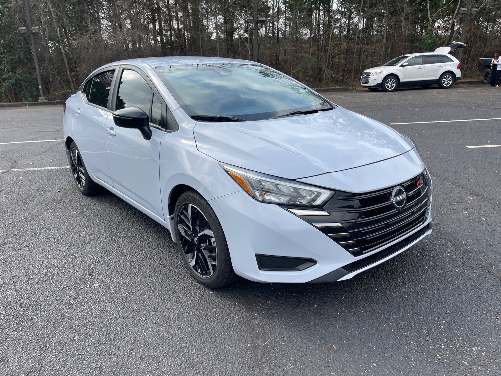 Used 2025 Nissan Versa SR w/ Trunk Package image 1