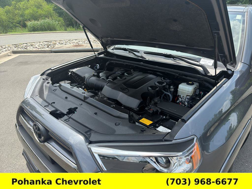 Used 2021 Toyota 4Runner Nightshade AWD/4WD image 33
