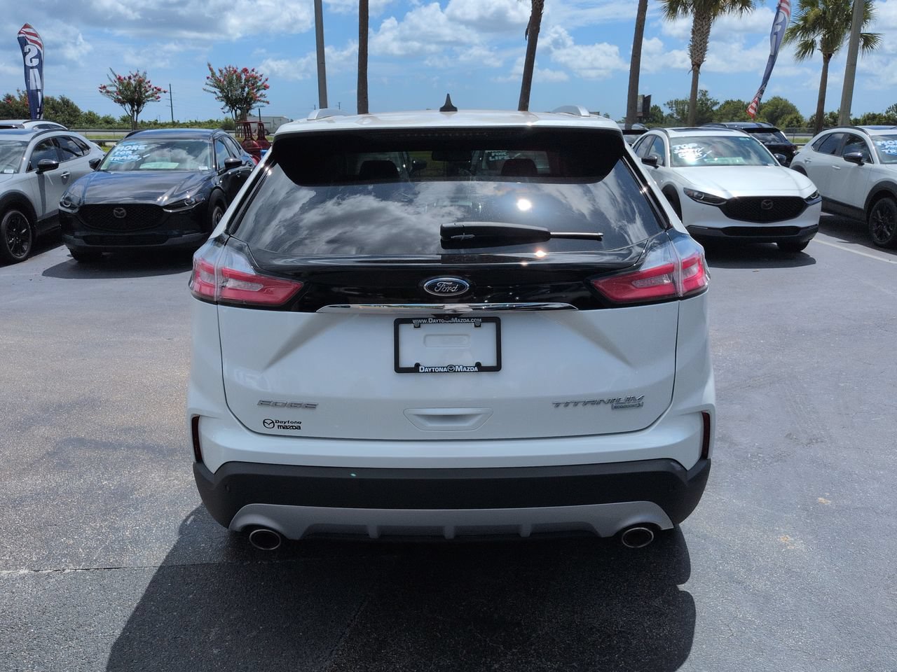 Used 2020 Ford Edge Titanium FWD image 5