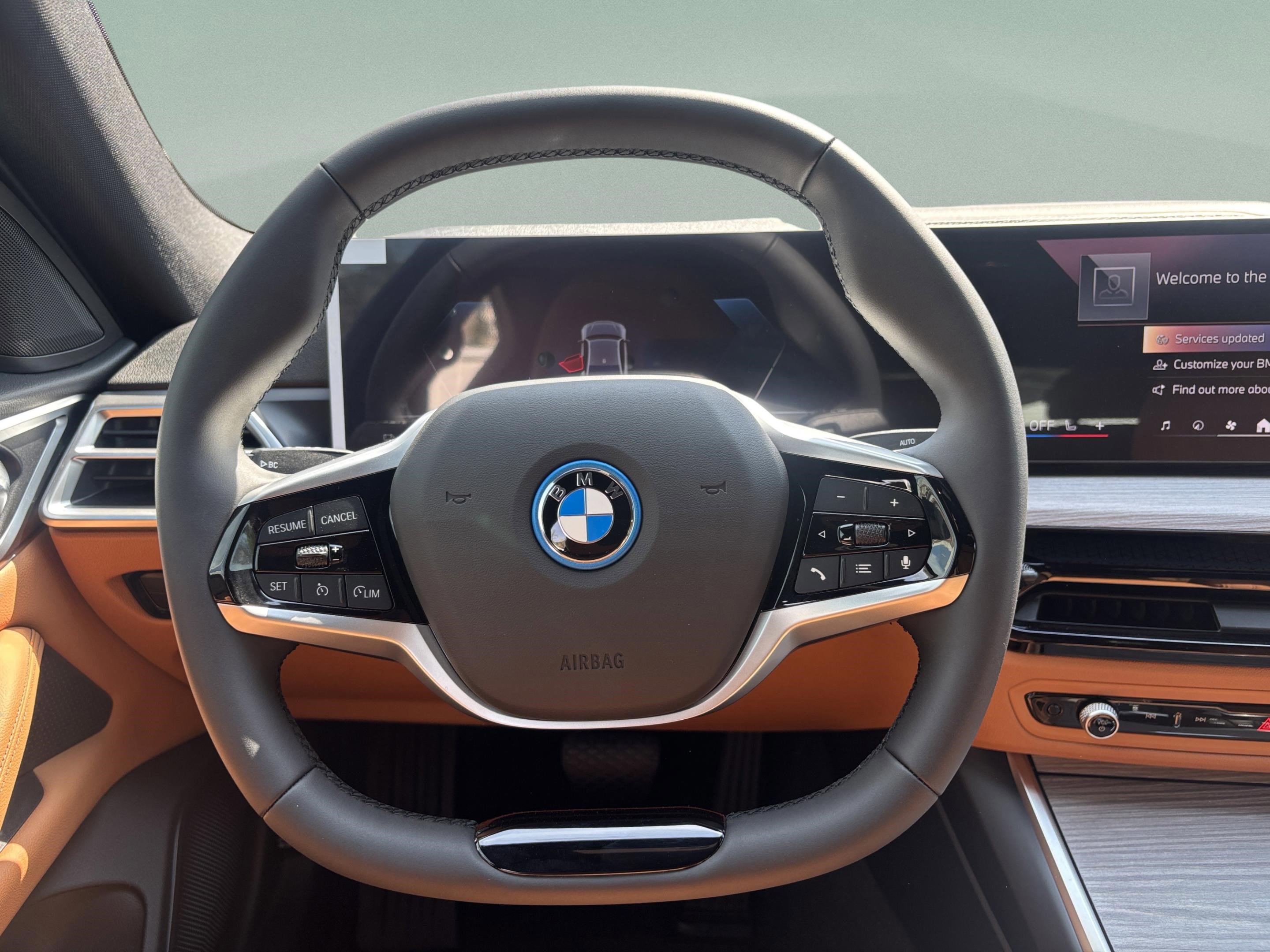 New 2026 BMW i4 eDrive40 w/ Parking Assistance Package RWD image 8