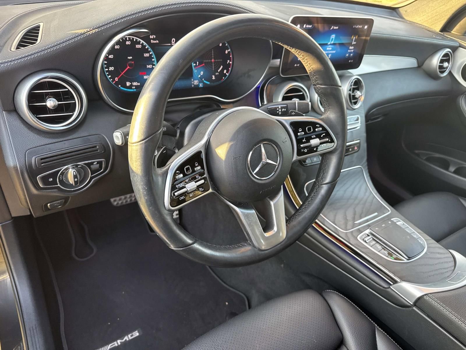 Used 2022 Mercedes-Benz GLC 300 4MATIC Coupe image 18