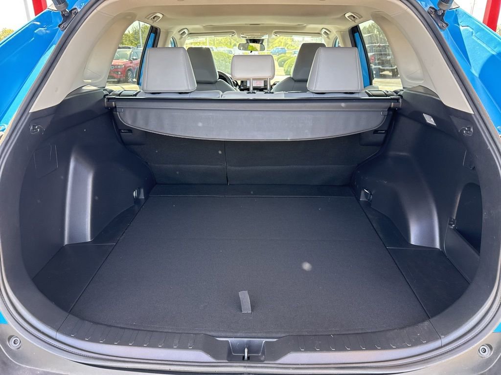 Used 2020 Toyota RAV4 XLE Premium image 22