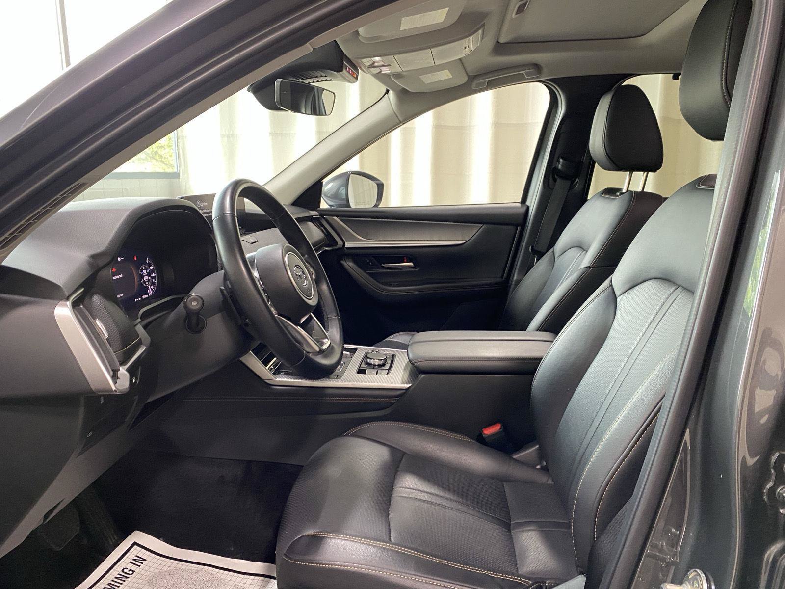Certified 2024 MAZDA CX-90 Plug-In Hybrid w/ Preferred AWD/4WD image 17
