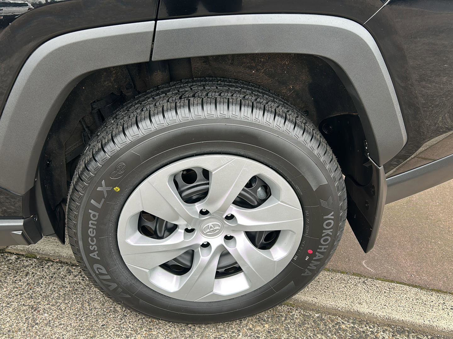 Certified 2023 Toyota RAV4 LE image 11