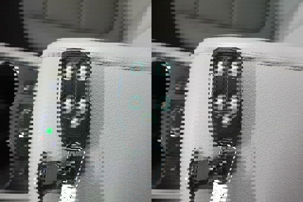 Used 2023 GMC Acadia SLT AWD/4WD image 33