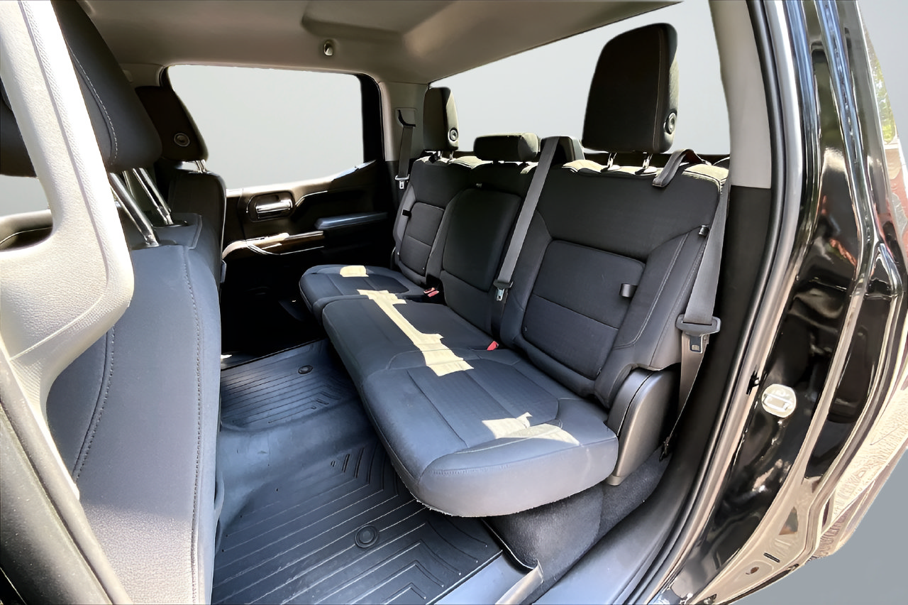 Used 2021 Chevrolet Silverado 1500 RST w/ Rally Edition RWD image 19