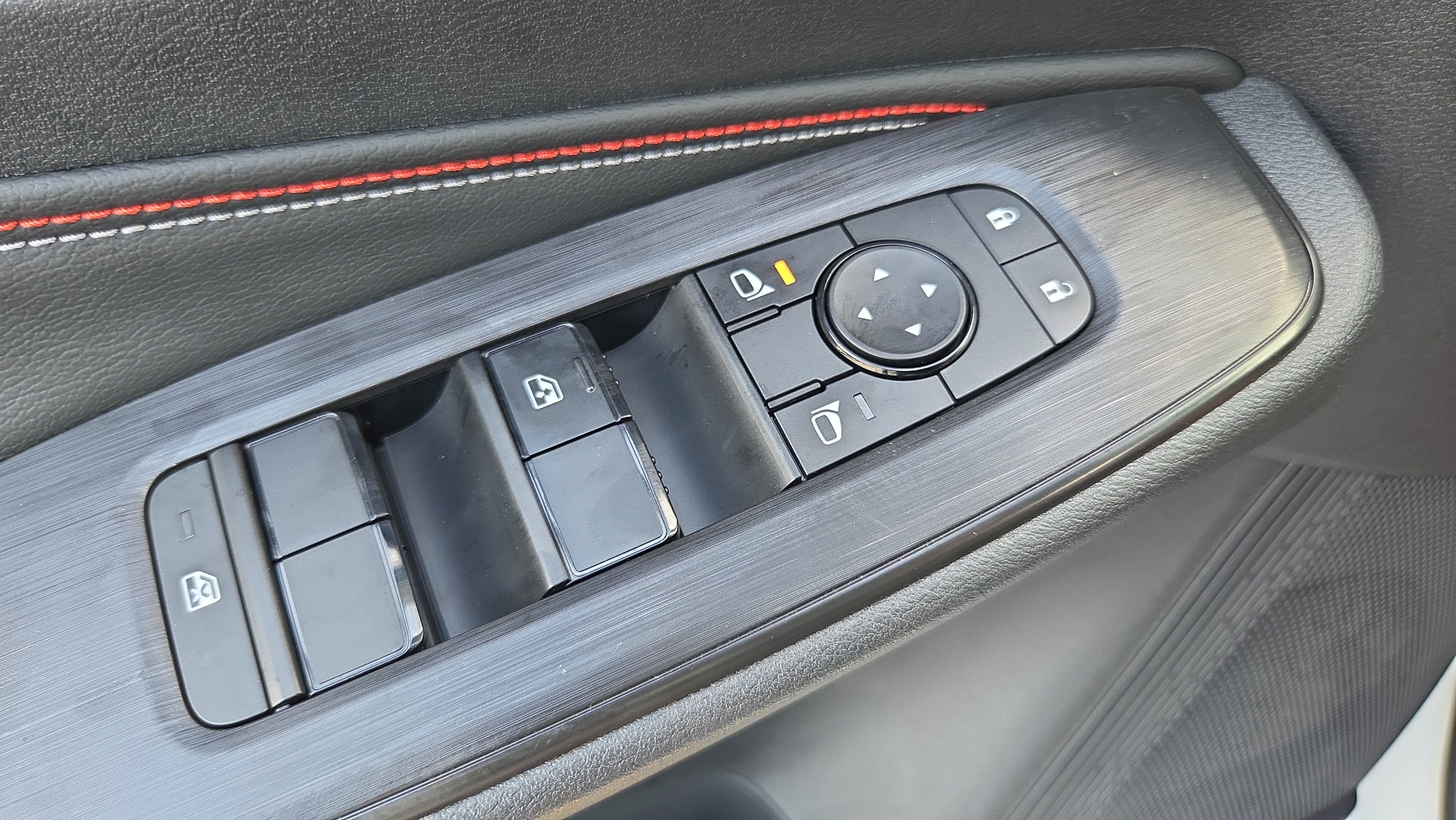New 2027 Nissan Sentra SR w/ SR All Weather Package FWD image 27