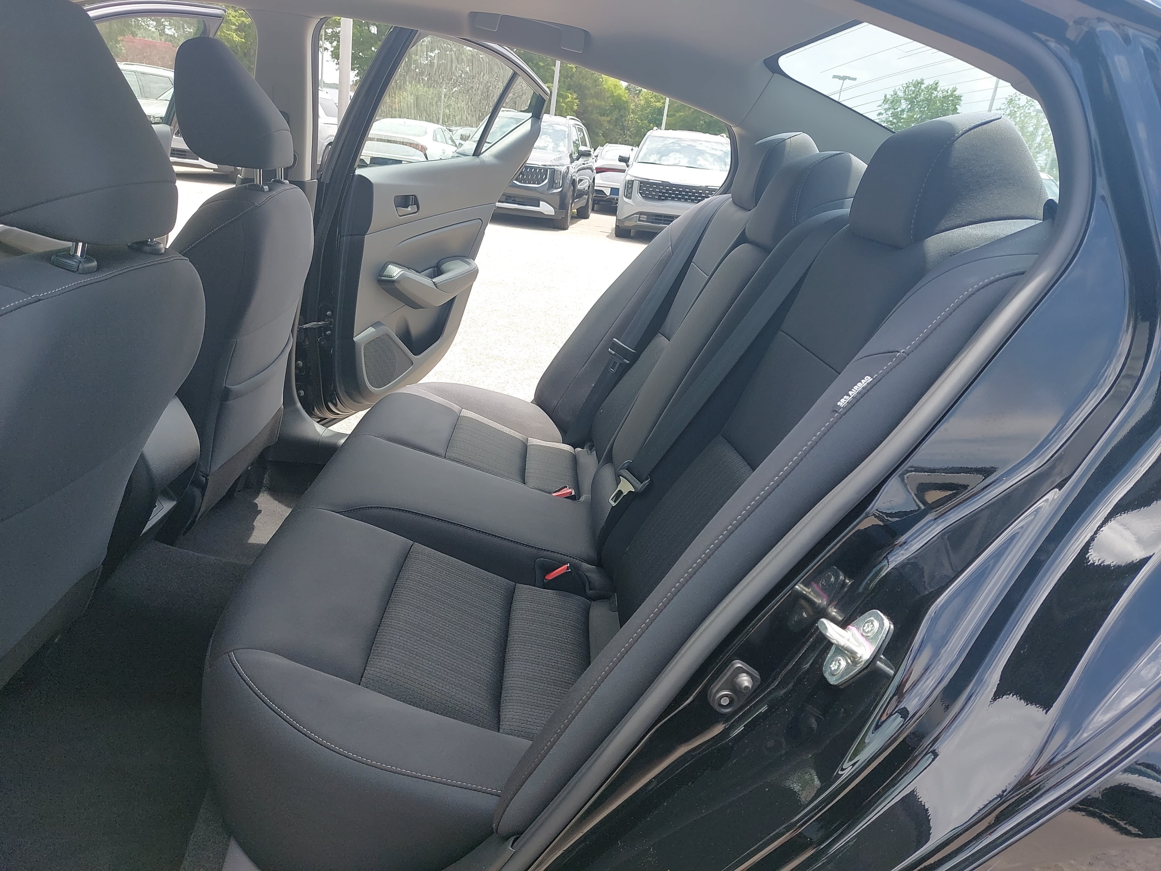 Used 2024 Nissan Altima 2.5 SV w/ SV Premium Package FWD image 14