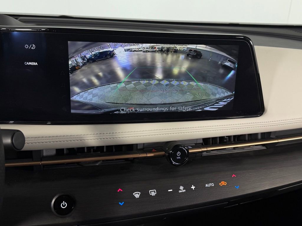 Used 2023 Nissan Ariya AWD image 15