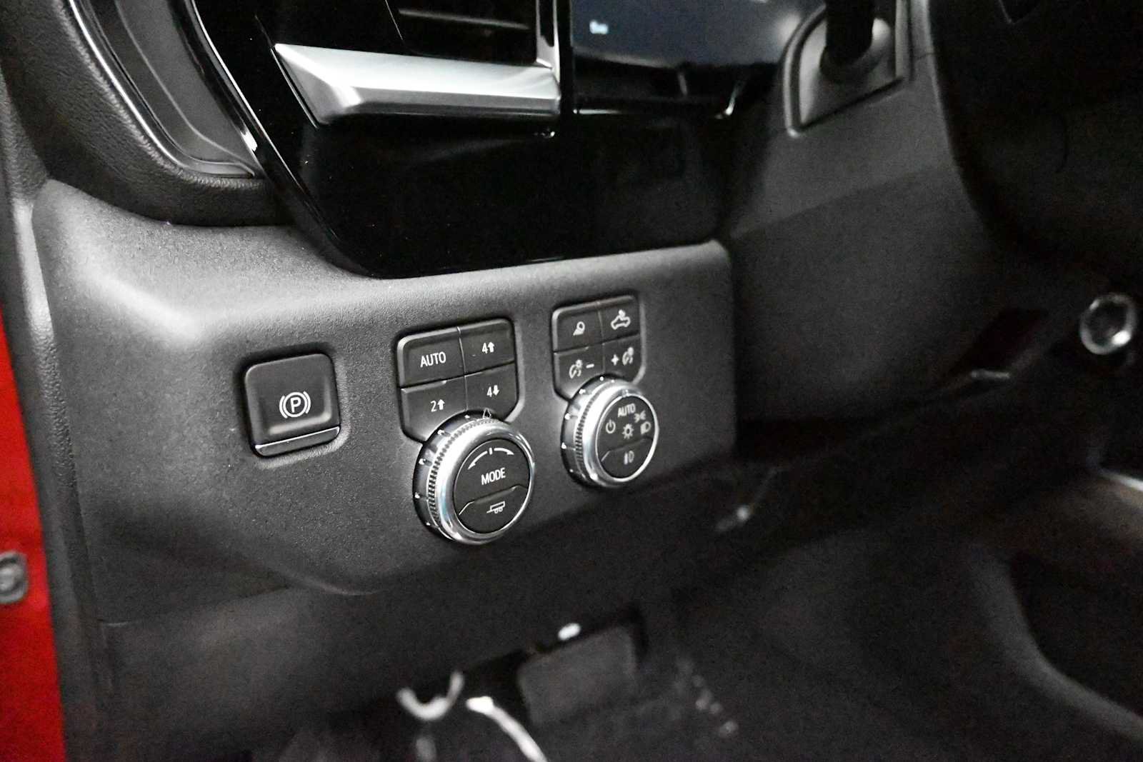 New 2026 GMC Sierra 2500 SLT w/ SLT Premium Package AWD/4WD image 19