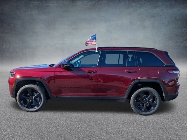 New 2026 Jeep Grand Cherokee Limited w/ Limited Altitude Package AWD/4WD image 8