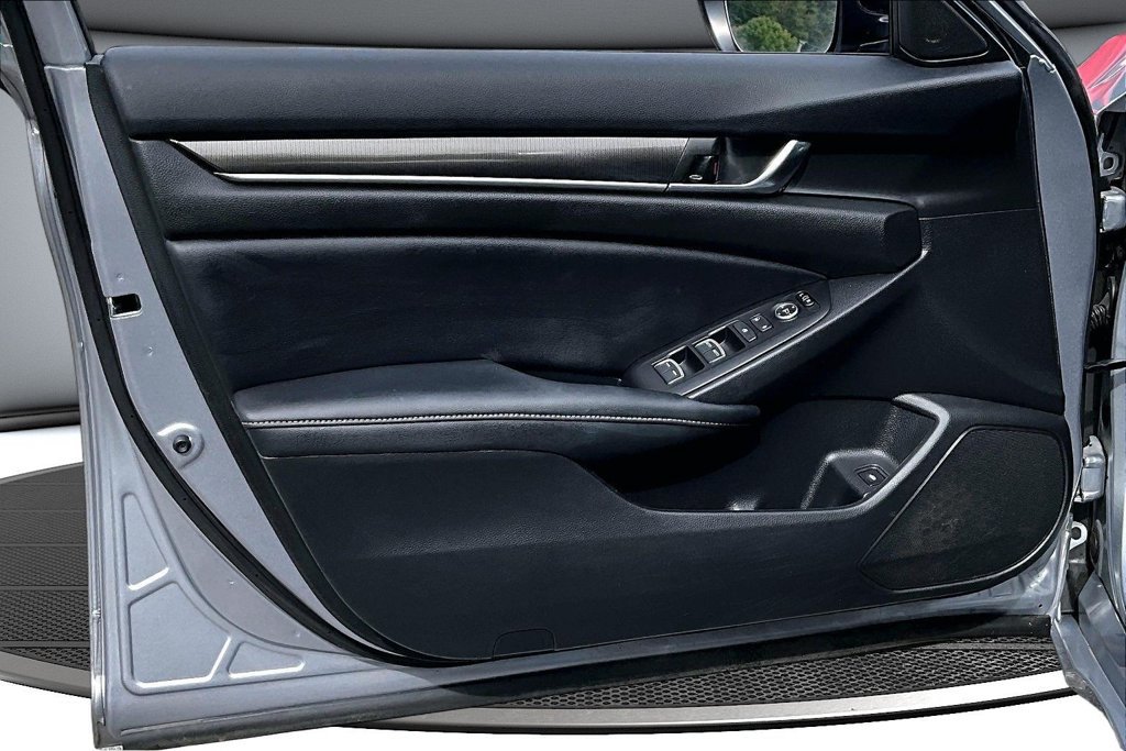 Used 2022 Honda Accord Sport image 19