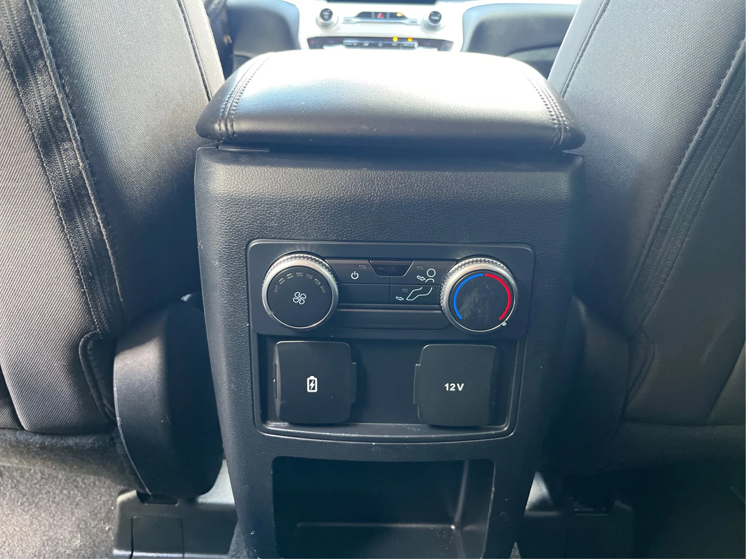 Used 2021 Ford Explorer XLT RWD image 35