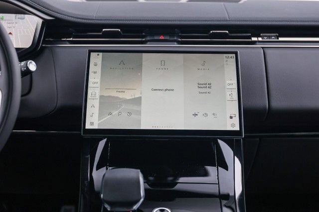 New 2025 Land Rover Range Rover Sport Dynamic SE image 15