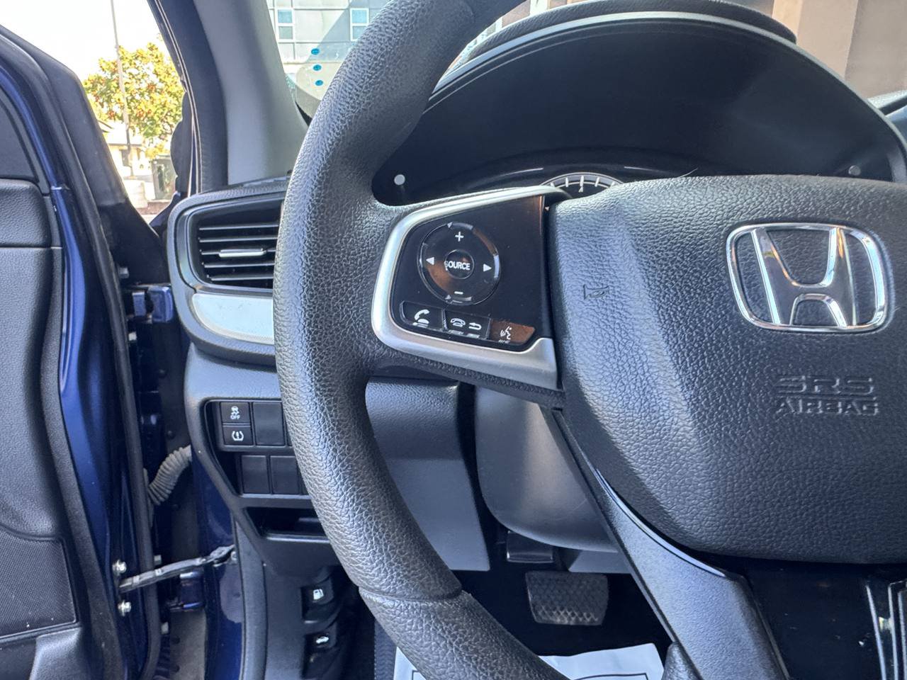 Used 2017 Honda CR-V LX image 18