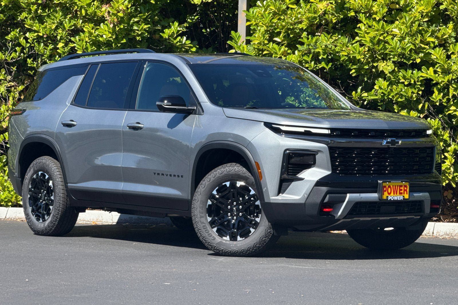 New 2027 Chevrolet Traverse Z71 w/ Enhanced Driving Package AWD/4WD image 2