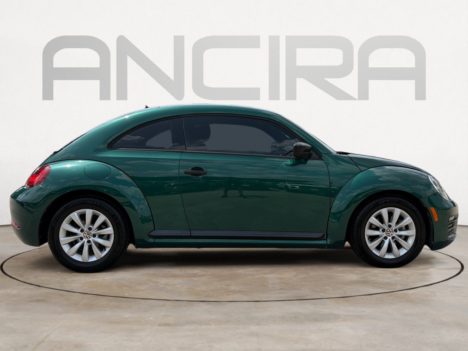 Used 2018 Volkswagen Beetle 2.0T S FWD image 12