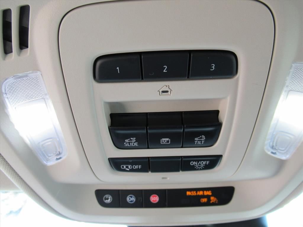 Used 2021 Buick Envision Avenir w/ Technology Package II image 28