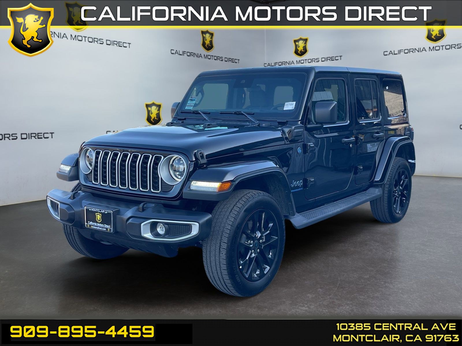 Used 2025 Jeep Wrangler Sahara image 1