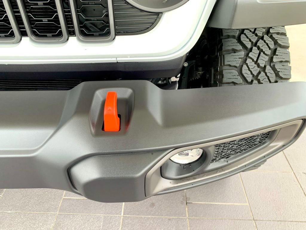 Used 2025 Jeep Gladiator Mojave AWD/4WD image 46