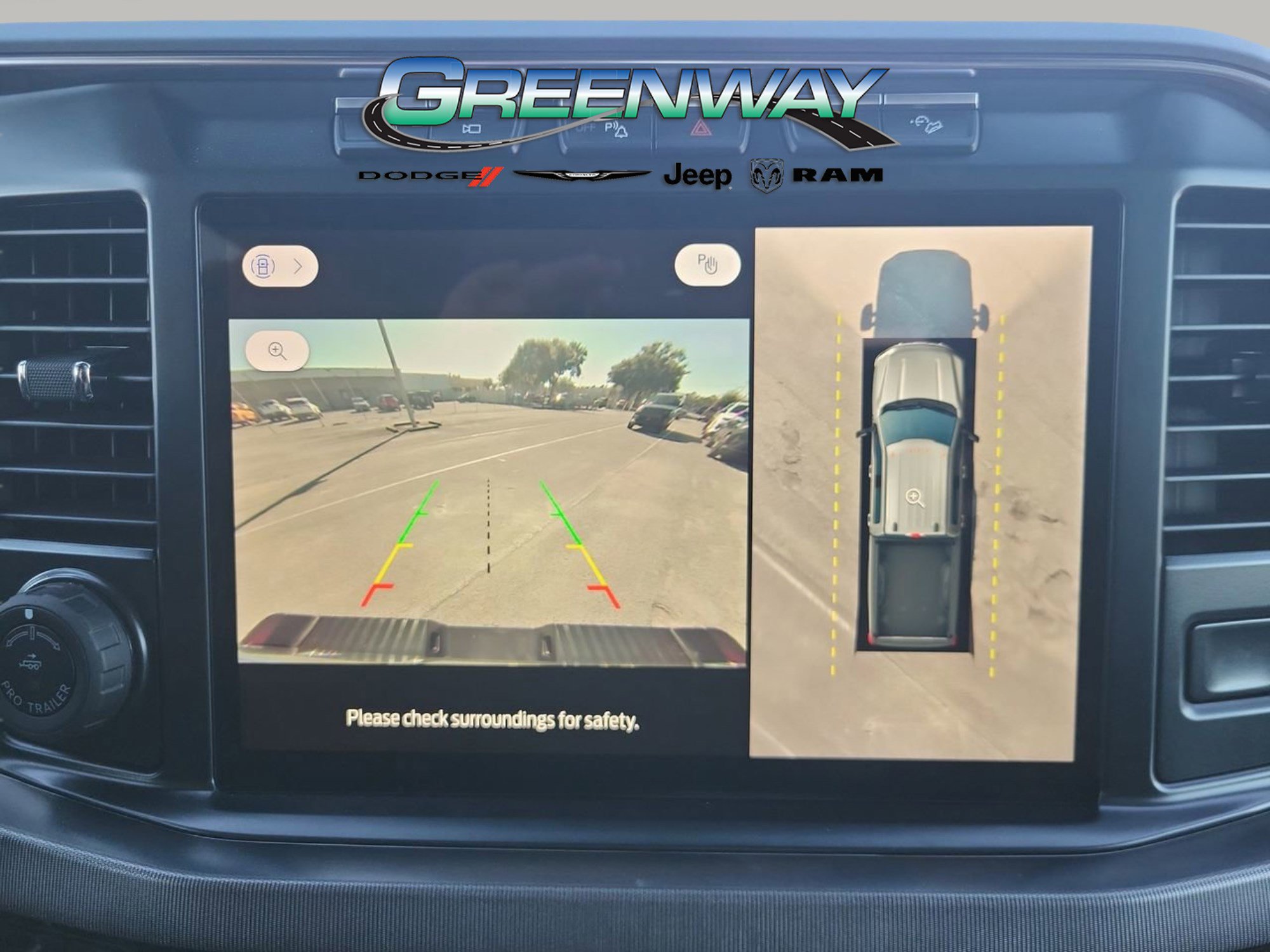 Used 2024 Ford F350 Platinum w/ FX4 Off-Road Package image 18