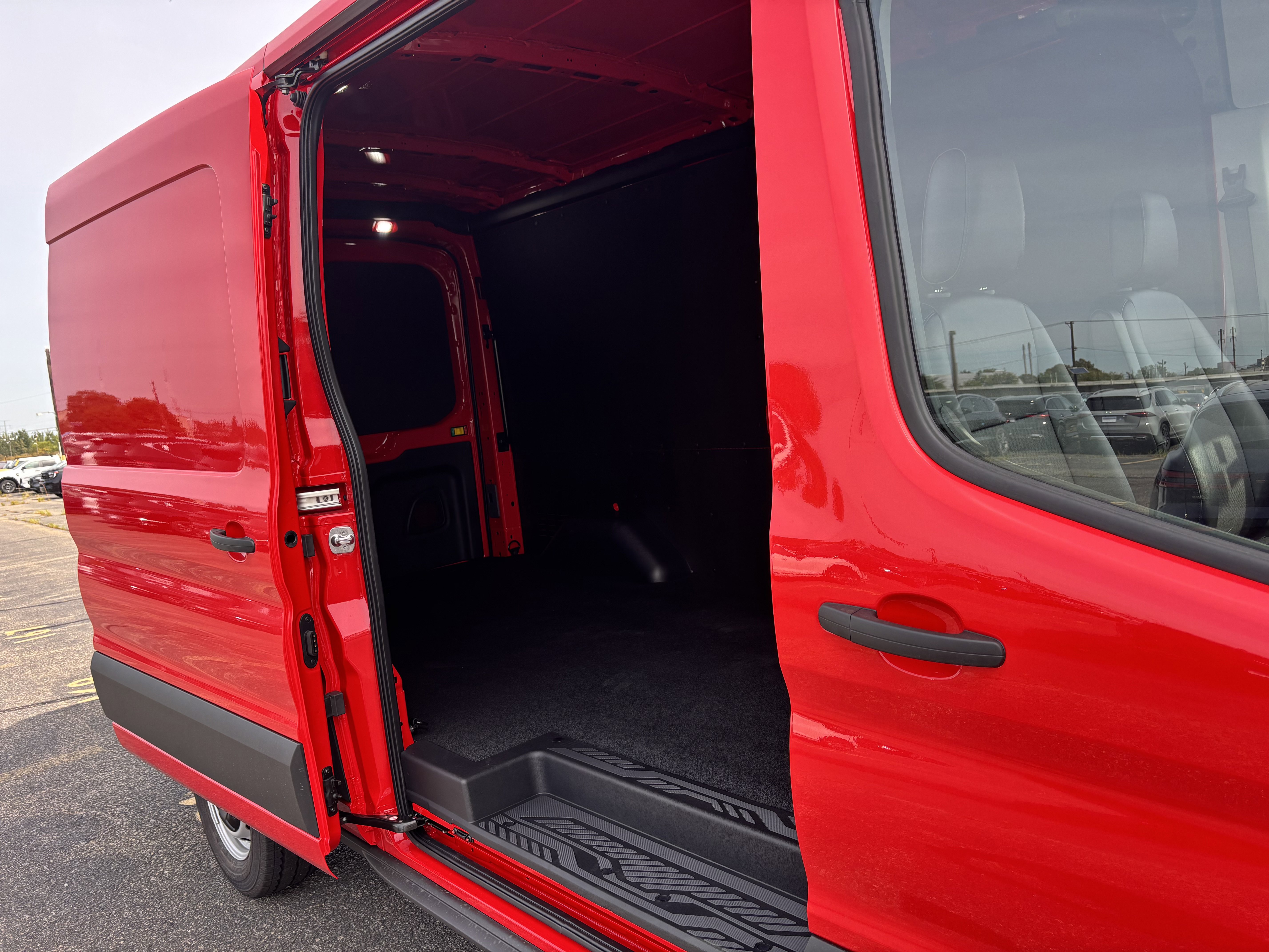 New 2025 Ford Transit 250 148 Medium Roof image 11