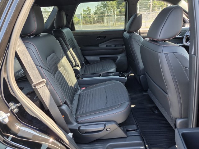 New 2026 Nissan Pathfinder Rock Creek AWD/4WD image 12