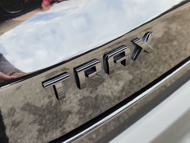 Used 2025 Chevrolet Trax RS w/ Driver Confidence Package FWD image 29