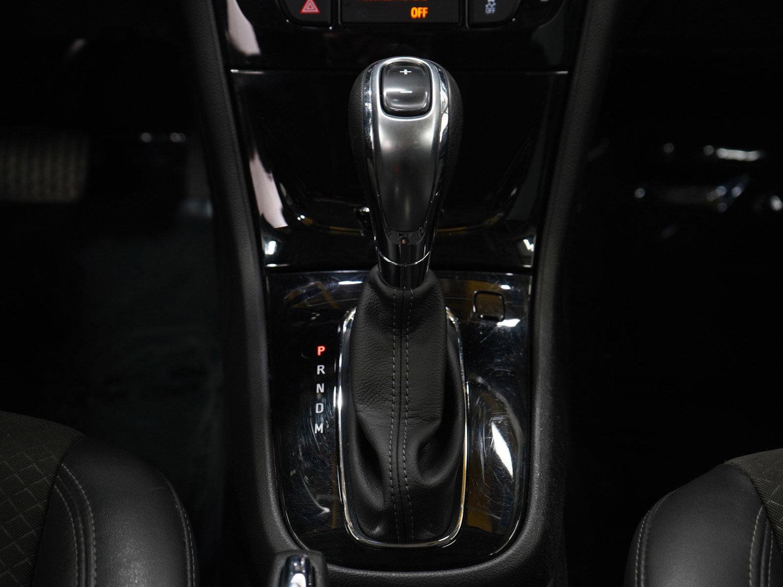 Used 2021 Buick Encore Preferred image 19