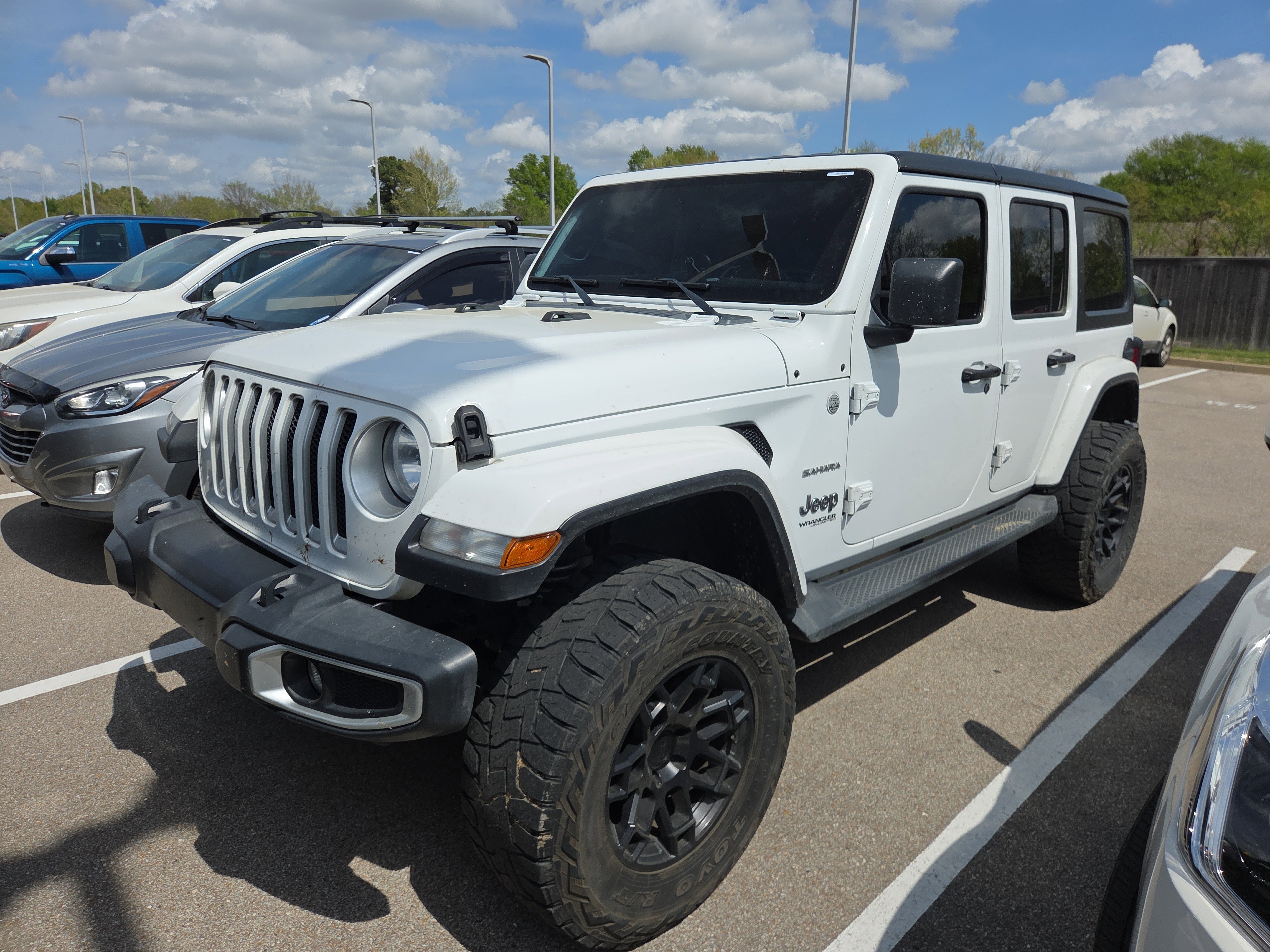 Used 2021 Jeep Wrangler Unlimited Sahara image 3
