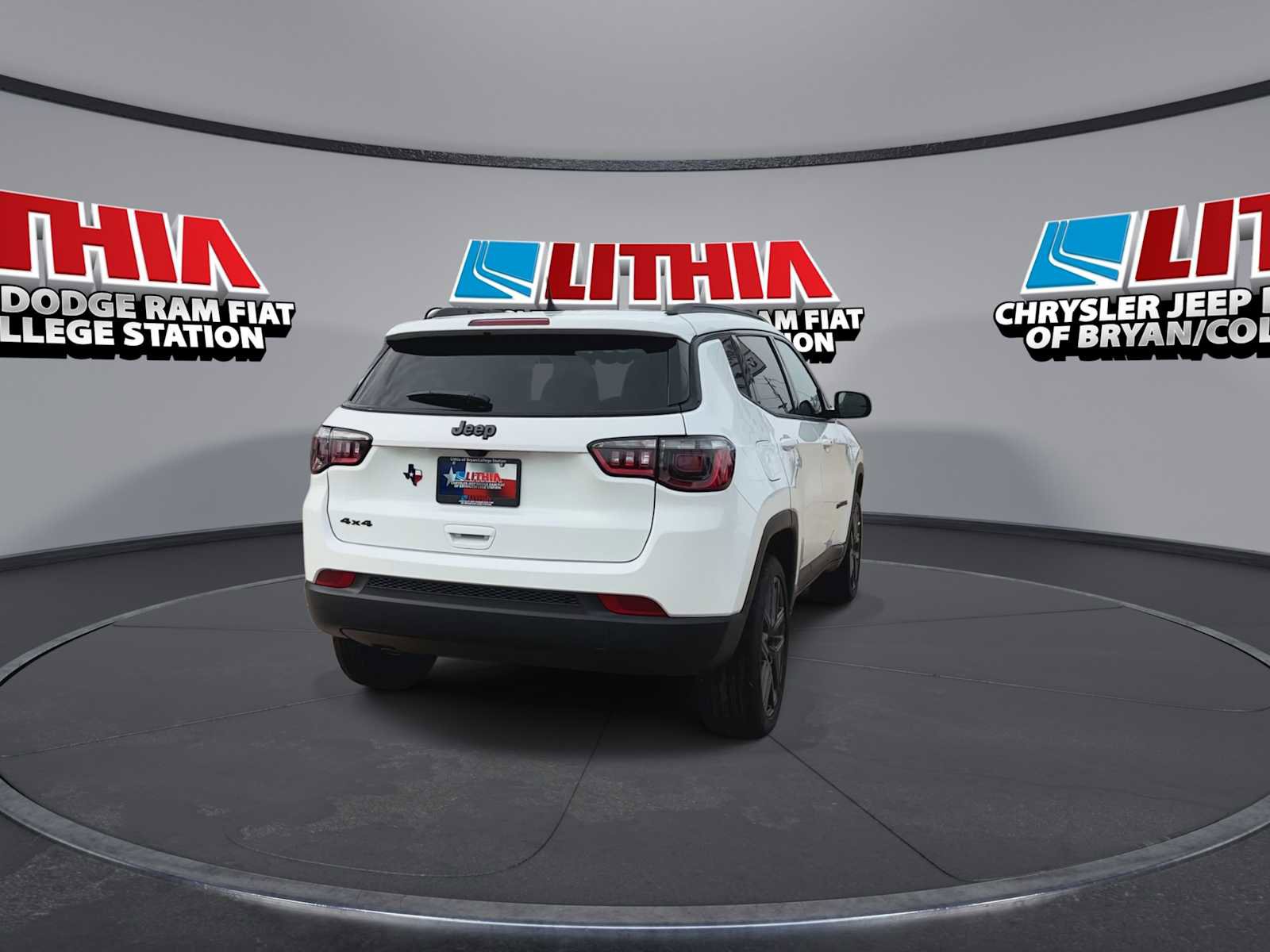 New 2026 Jeep Compass Latitude image 7