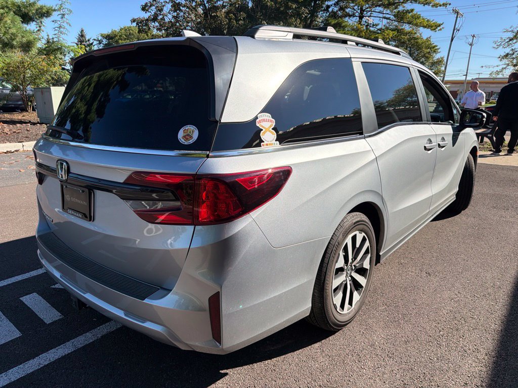 Used 2025 Honda Odyssey EX-L image 6
