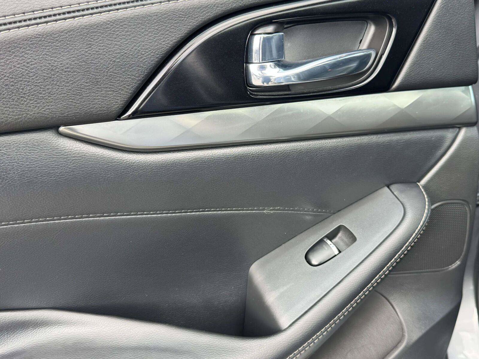 Used 2020 Nissan Maxima 3.5 SL w/ Floor Mat Group FWD image 38