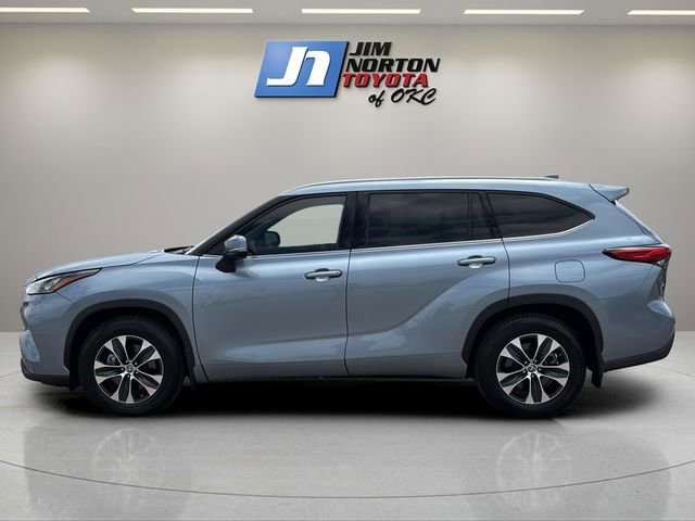 Used 2020 Toyota Highlander XLE FWD image 8