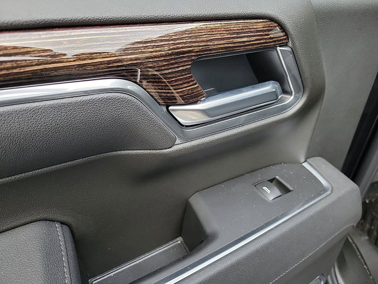 New 2026 GMC Sierra 1500 Elevation w/ Preferred Package image 14