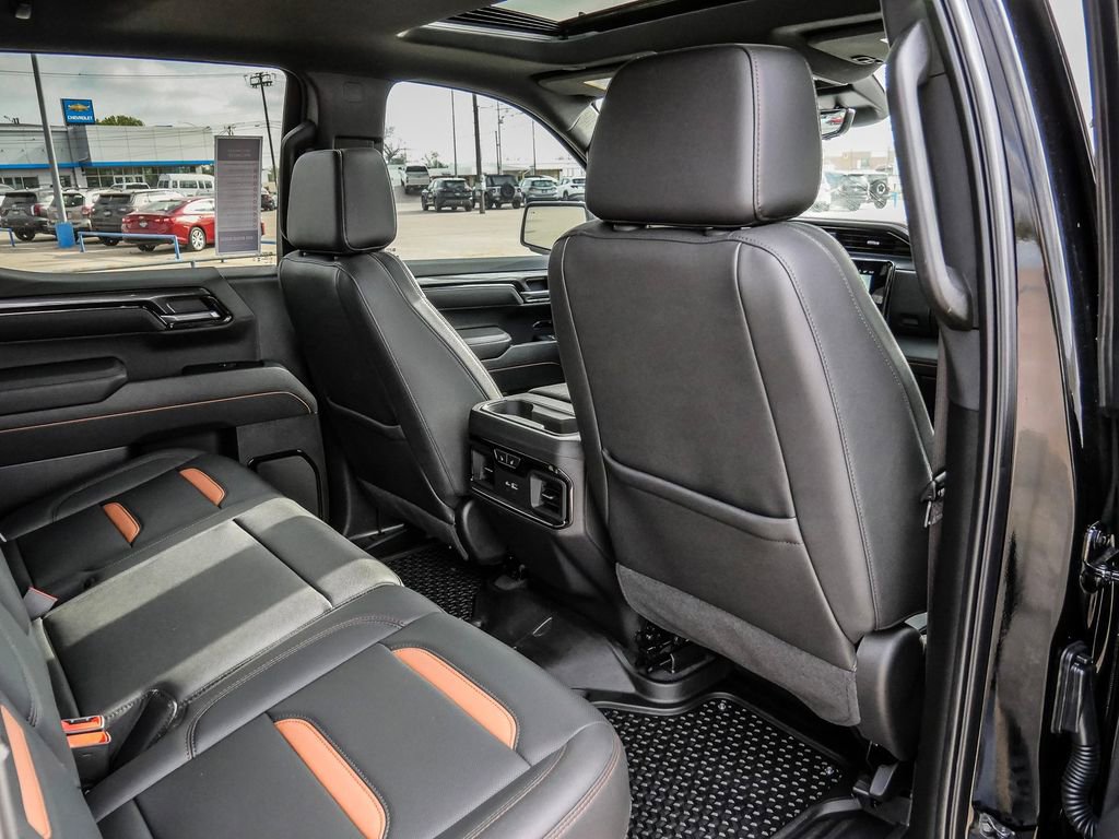 Used 2025 GMC Sierra 1500 AT4 w/ Technology Package image 23