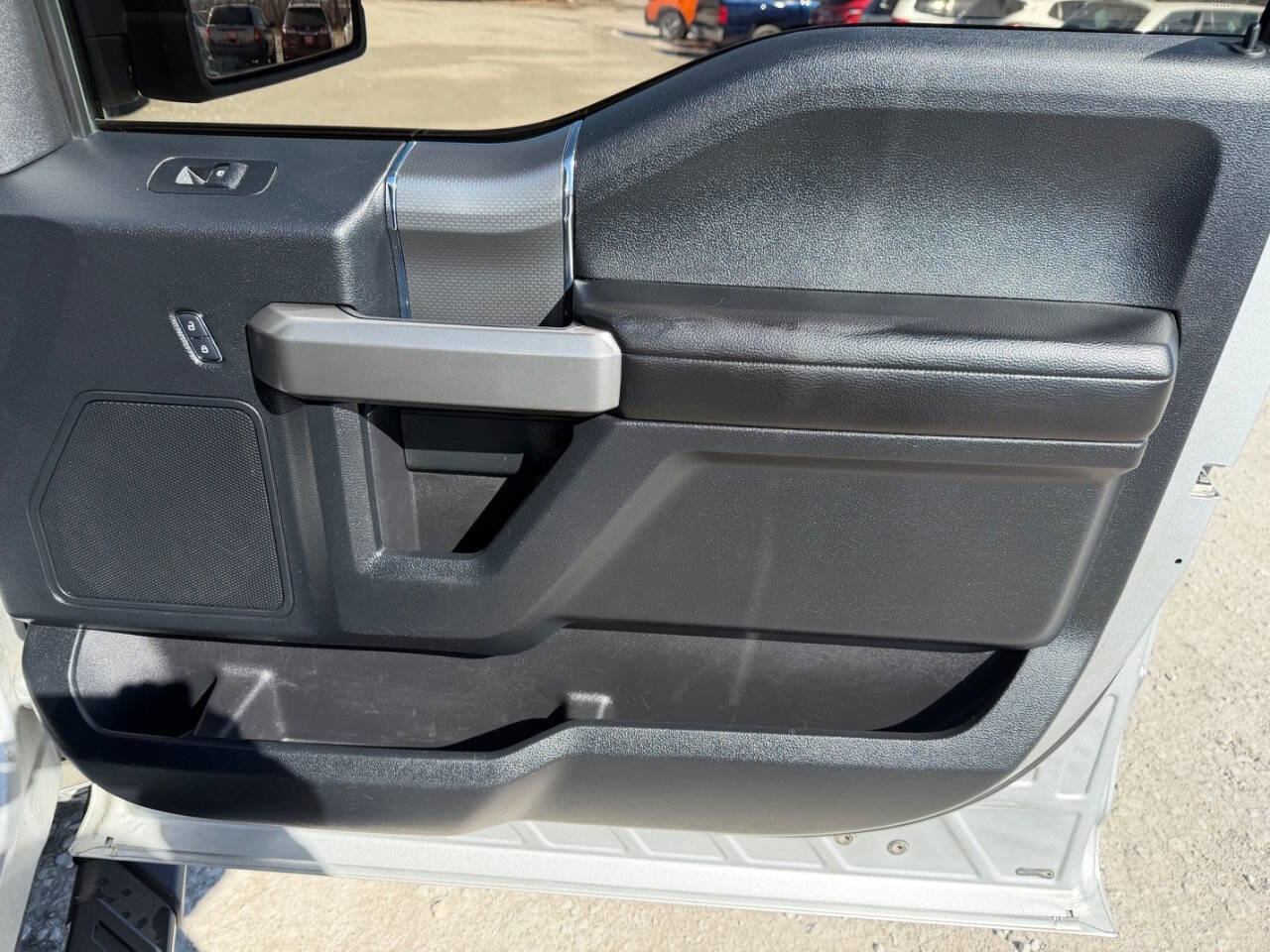 Used 2016 Ford F150 XLT w/ Equipment Group 302A Luxury image 21