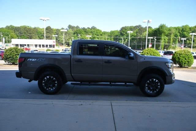 Used 2021 Nissan Titan PRO-4X w/ Pro-4x Convenience Package image 6